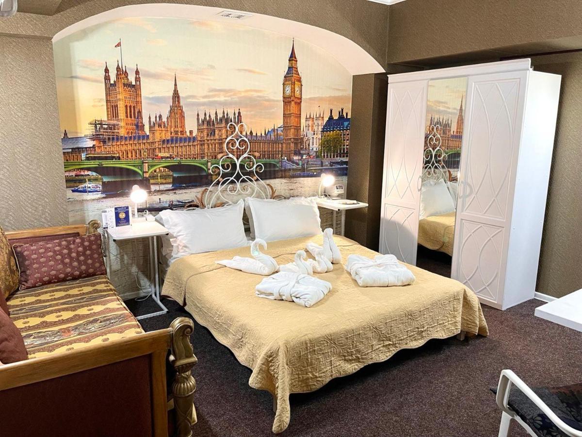 Les Mini Hotel อัลมาตี ภายนอก รูปภาพ