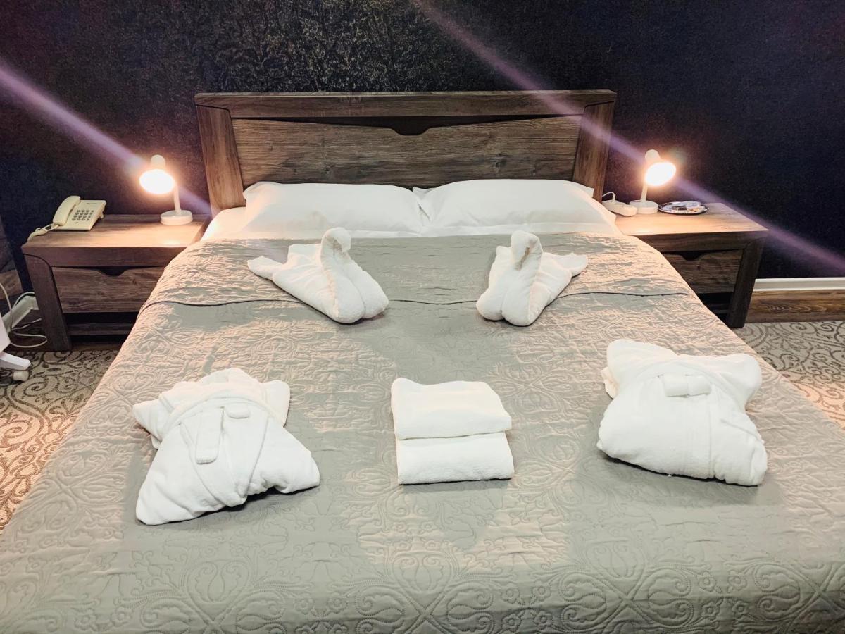 Les Mini Hotel อัลมาตี ภายนอก รูปภาพ